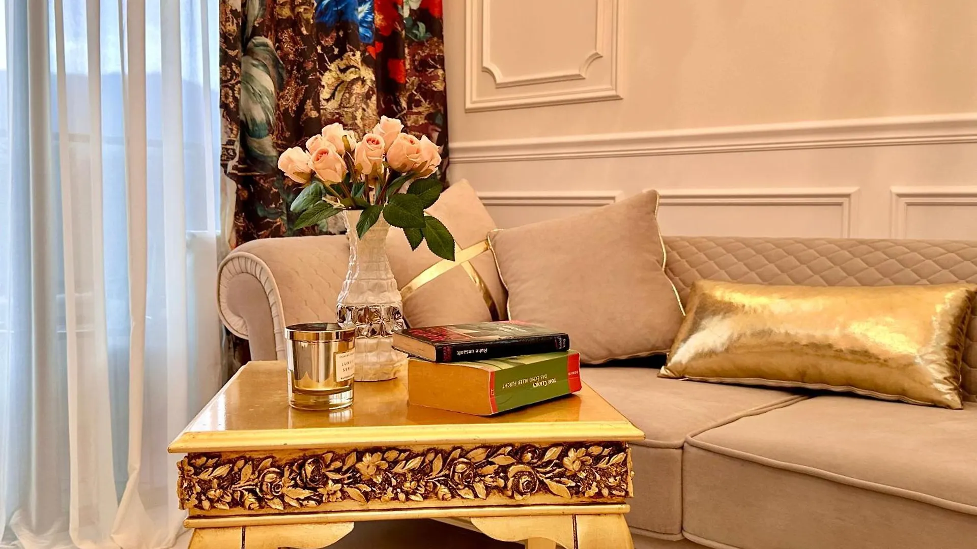 Luxurious Style Colorful Apartment In Saburtalo Tbilisi