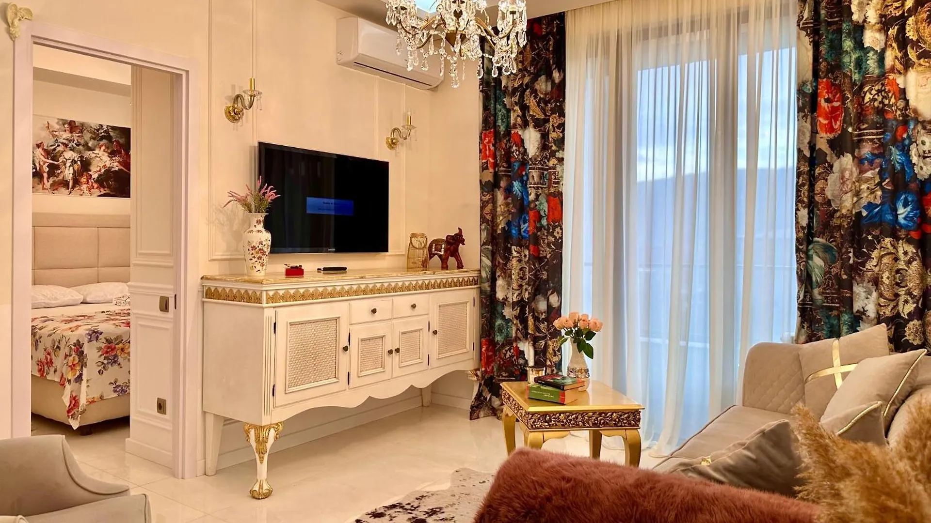 Luxurious Style Colorful Apartment In Saburtalo Tbilisi 0*,  Georgien