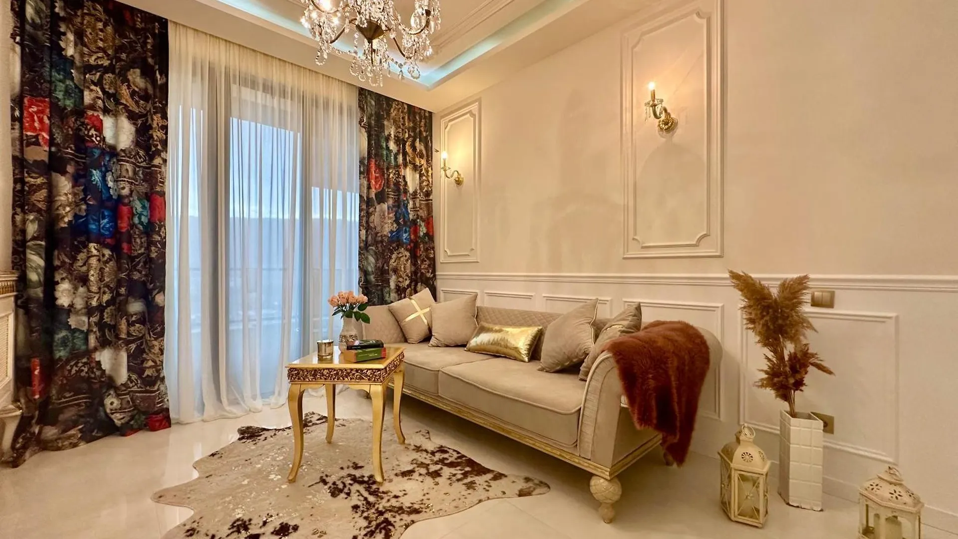 Luxurious Style Colorful Apartment In Saburtalo Τυφλίδα