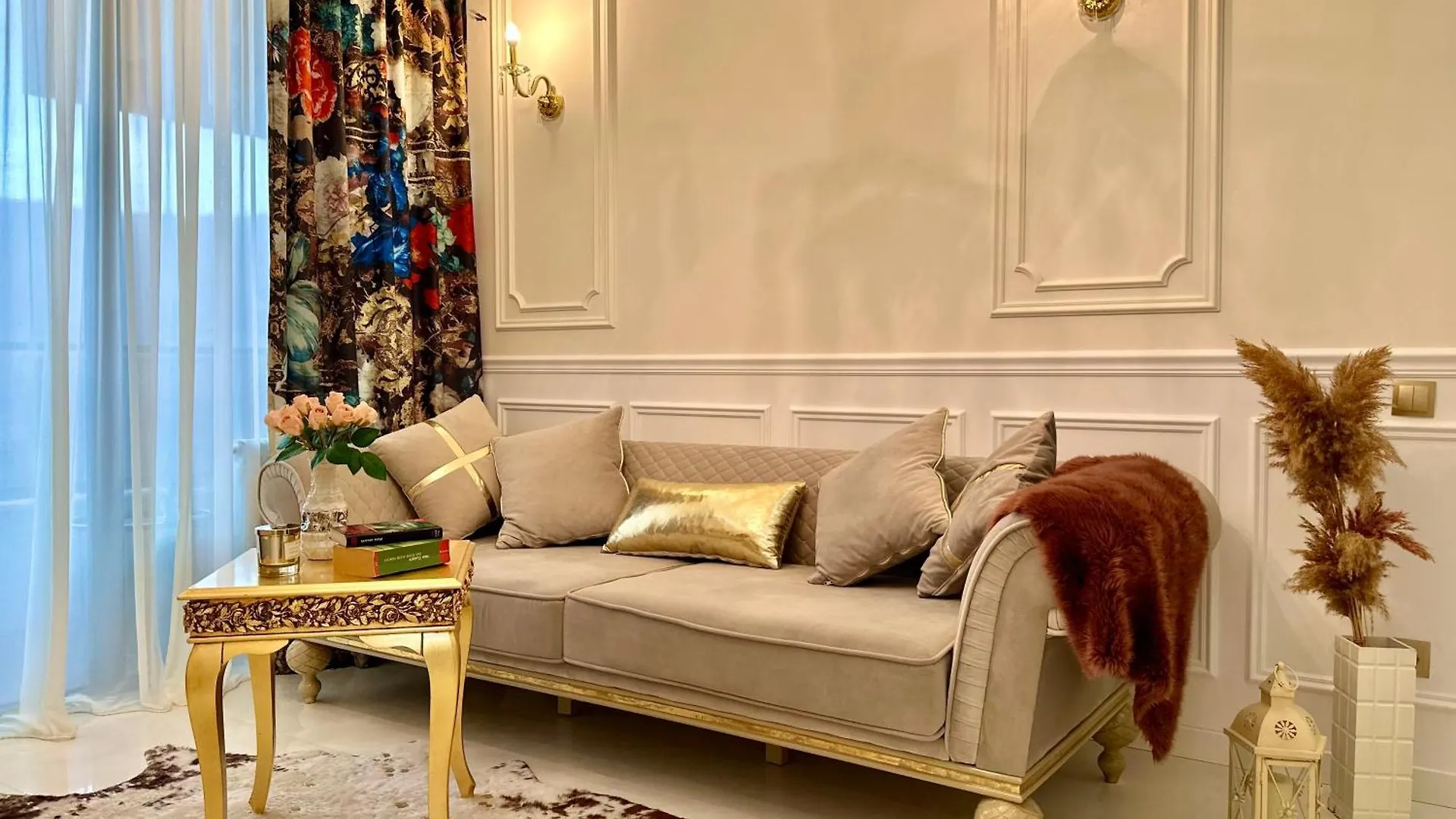 Luxurious Style Colorful Apartment In Saburtalo Τυφλίδα 0*,
