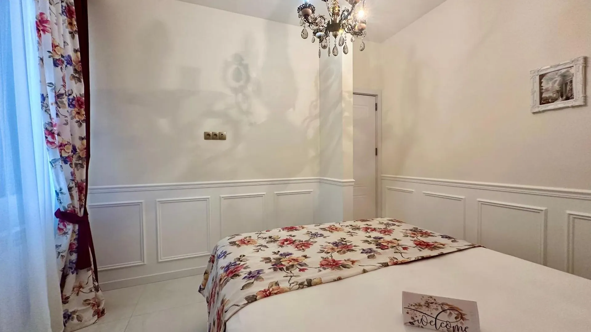 Luxurious Style Colorful Apartment In Saburtalo Τυφλίδα